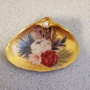 DECOUPAGE SHELLS FLORAL WITH FAUX PEARL JEWELRY TRINKET DISH - PRETTY